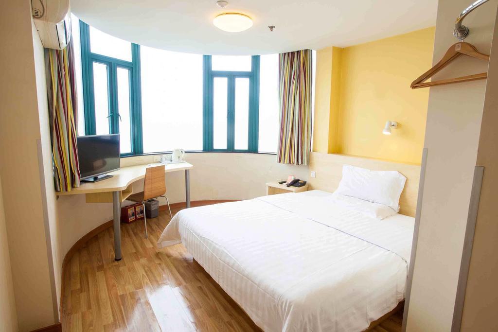 7Days Inn Kunming East Station Juhua Overpass מראה חיצוני תמונה