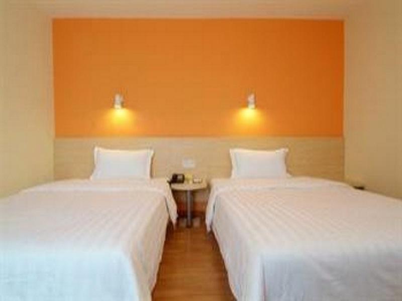 7Days Inn Kunming East Station Juhua Overpass מראה חיצוני תמונה